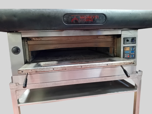 Four_a_pizza_Amalfi__20250926_105639_r