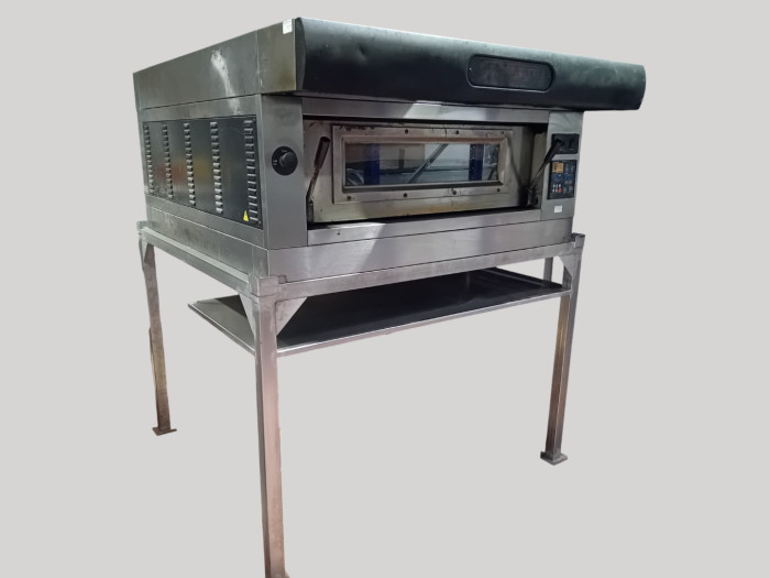 Four_a_pizza_Amalfi__20250926_105619_r