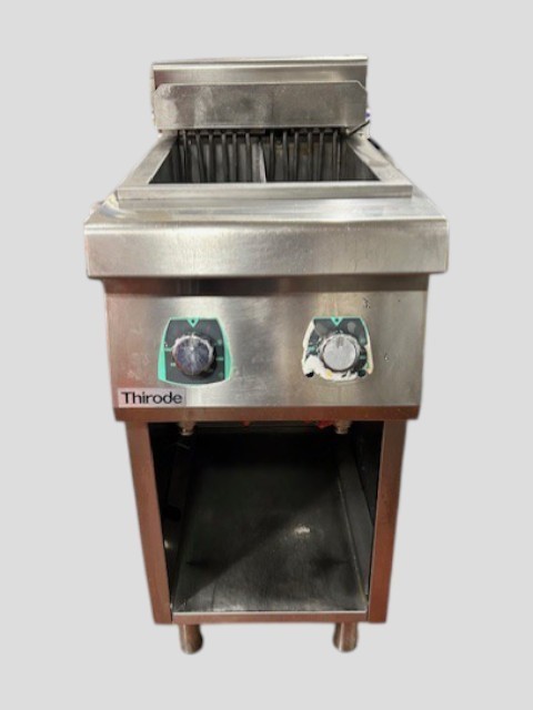 Friteuse_Thirode_Neg374_RE2