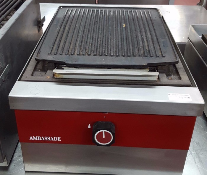 Grill_fonte_Ambassade_NEG185-2